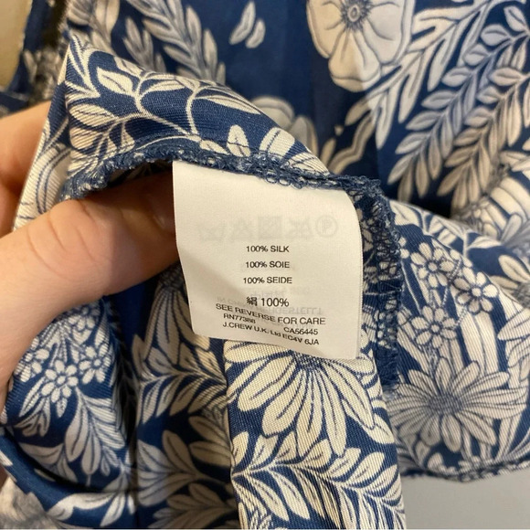 J Crew Abigail Borg 100% Silk V Neck Tank Top Floral Blue - Picture 4 of 5